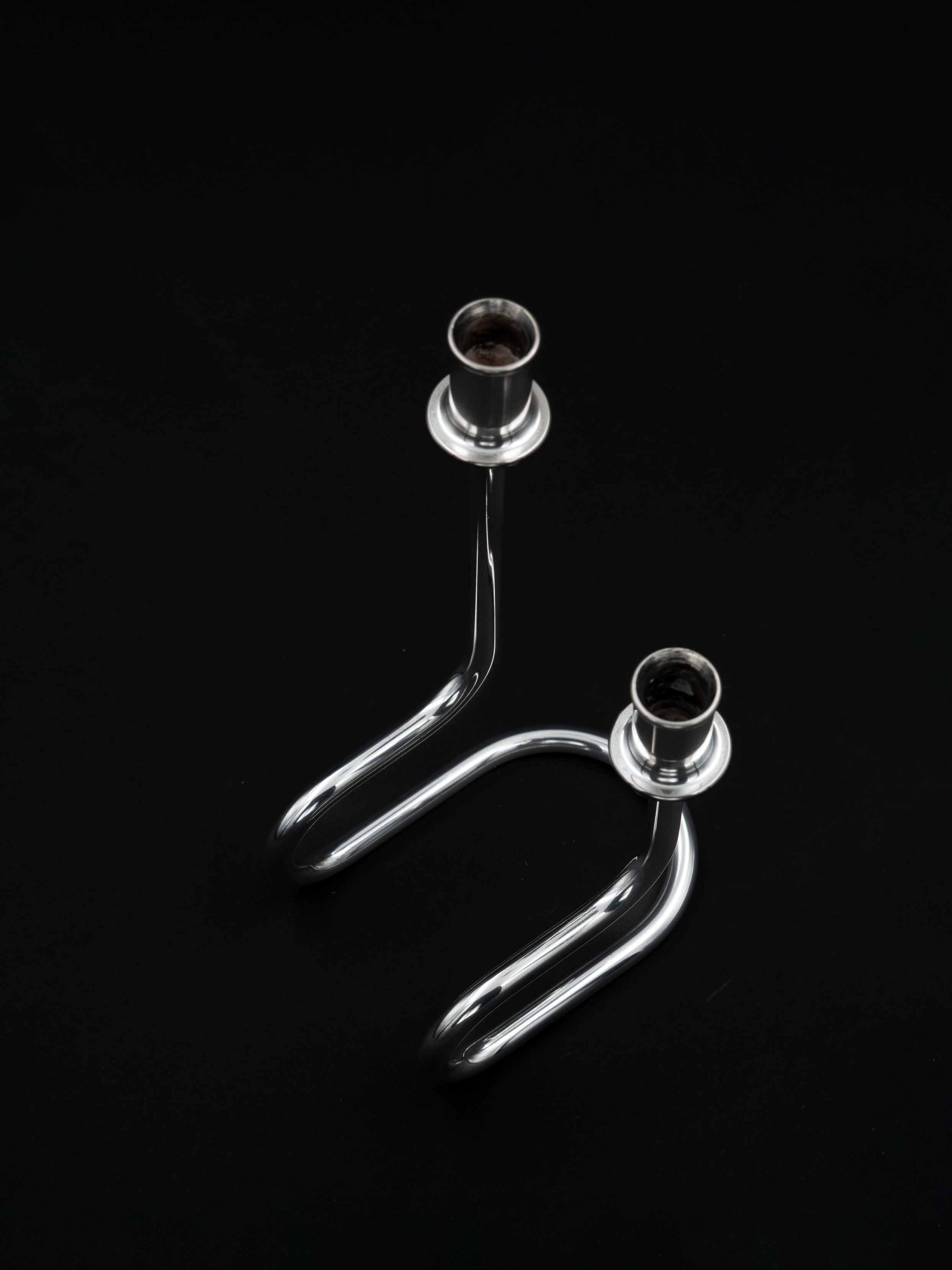 Continuous Loop Candle Holder