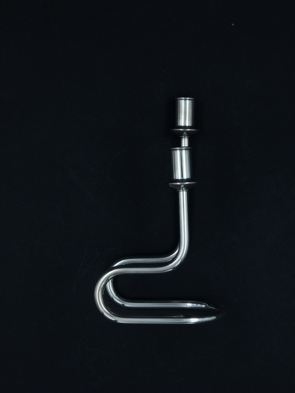 Continuous Loop Candle Holder