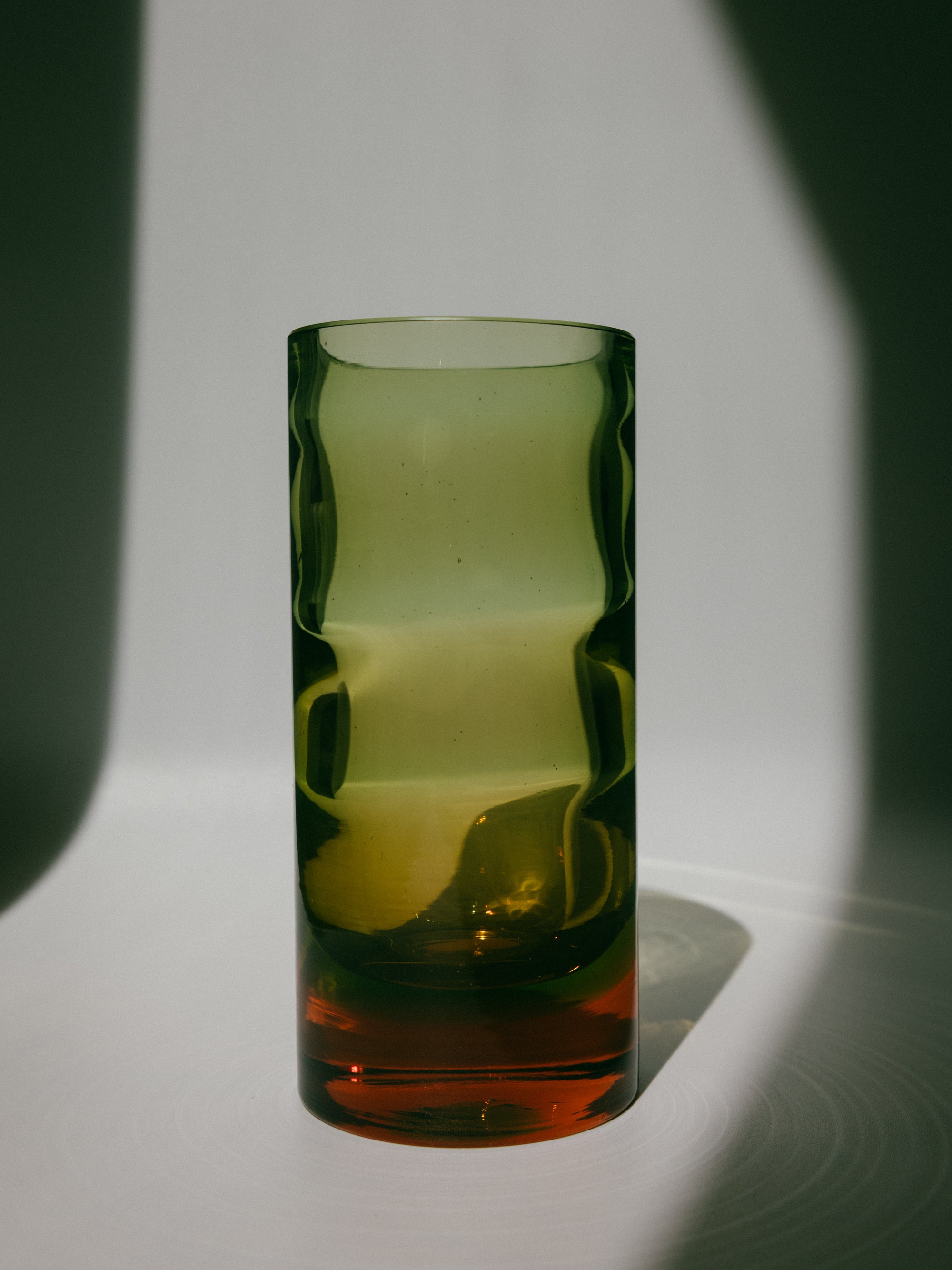 Vase en verre onde optique — Erich Jachmann