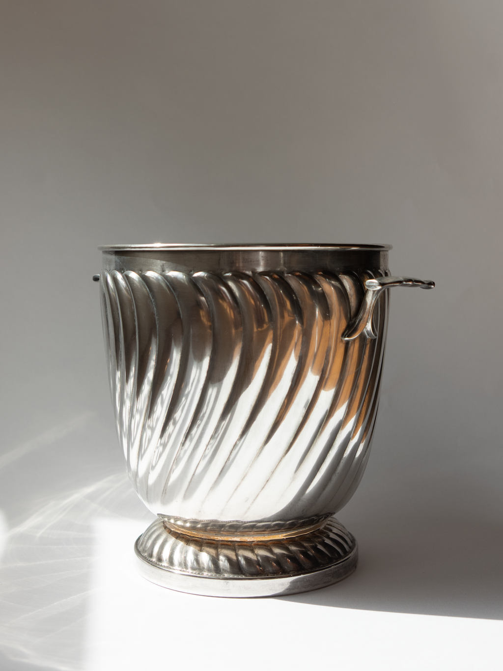De Giovanni Milano Italian Silver-Plated Ribbed Champagne Bucket, c. 1970s