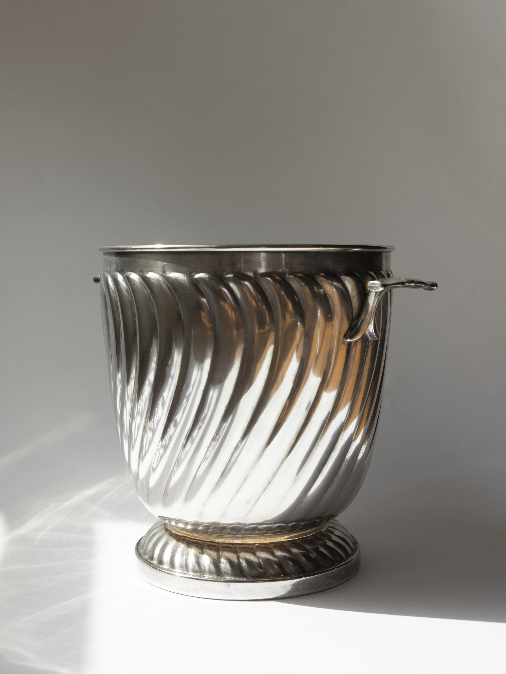 De Giovanni Milano Italian Silver-Plated Ribbed Champagne Bucket, c. 1970s