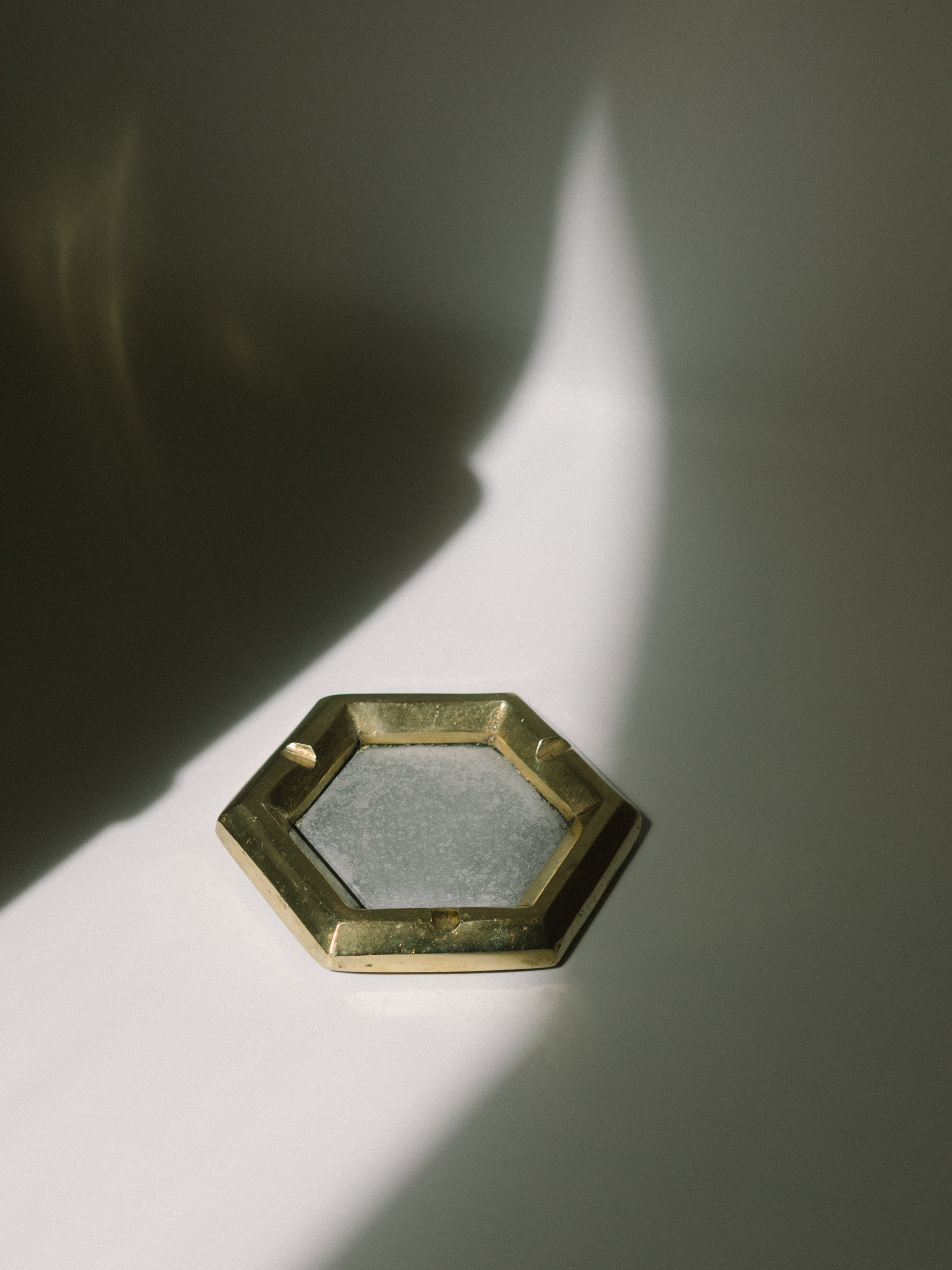 Cendrier hexagonal David Marshall