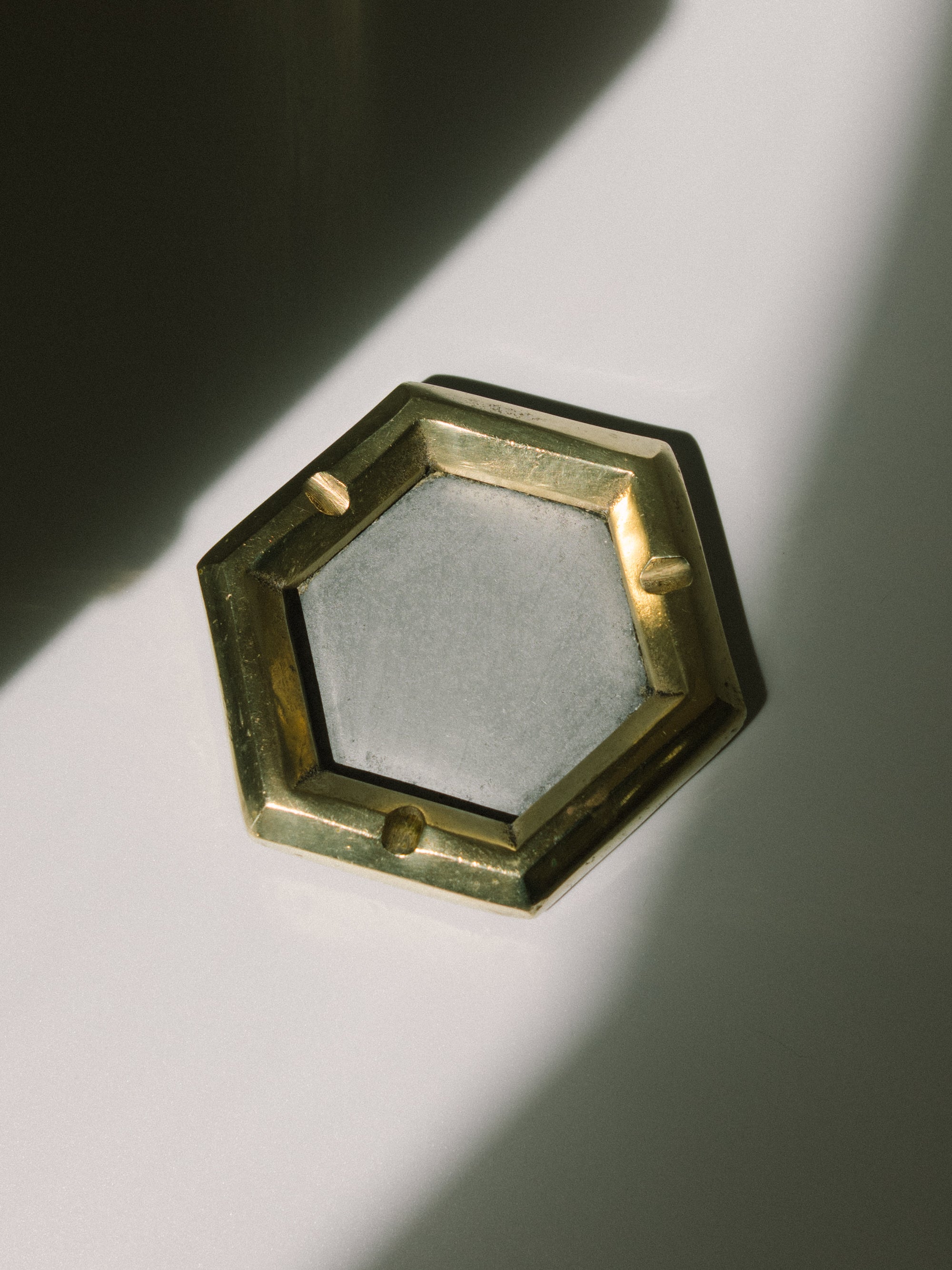 Cendrier hexagonal David Marshall