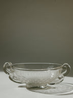 Coupe centre de table Art Déco en verre "Starburst" avec poignées en volutes — Attribuée à Daum par Pierre D'Avesn - France, vers les années 1930