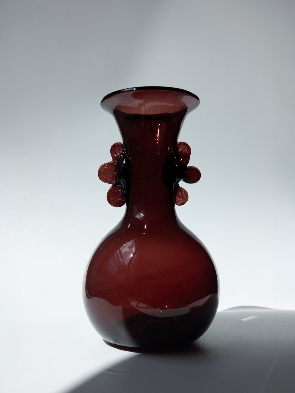 Vase en verre de Murano, ton aubergine, Italie, années 1970