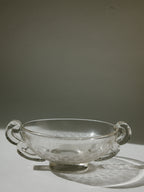 Coupe centre de table Art Déco en verre "Starburst" avec poignées en volutes — Attribuée à Daum par Pierre D'Avesn - France, vers les années 1930