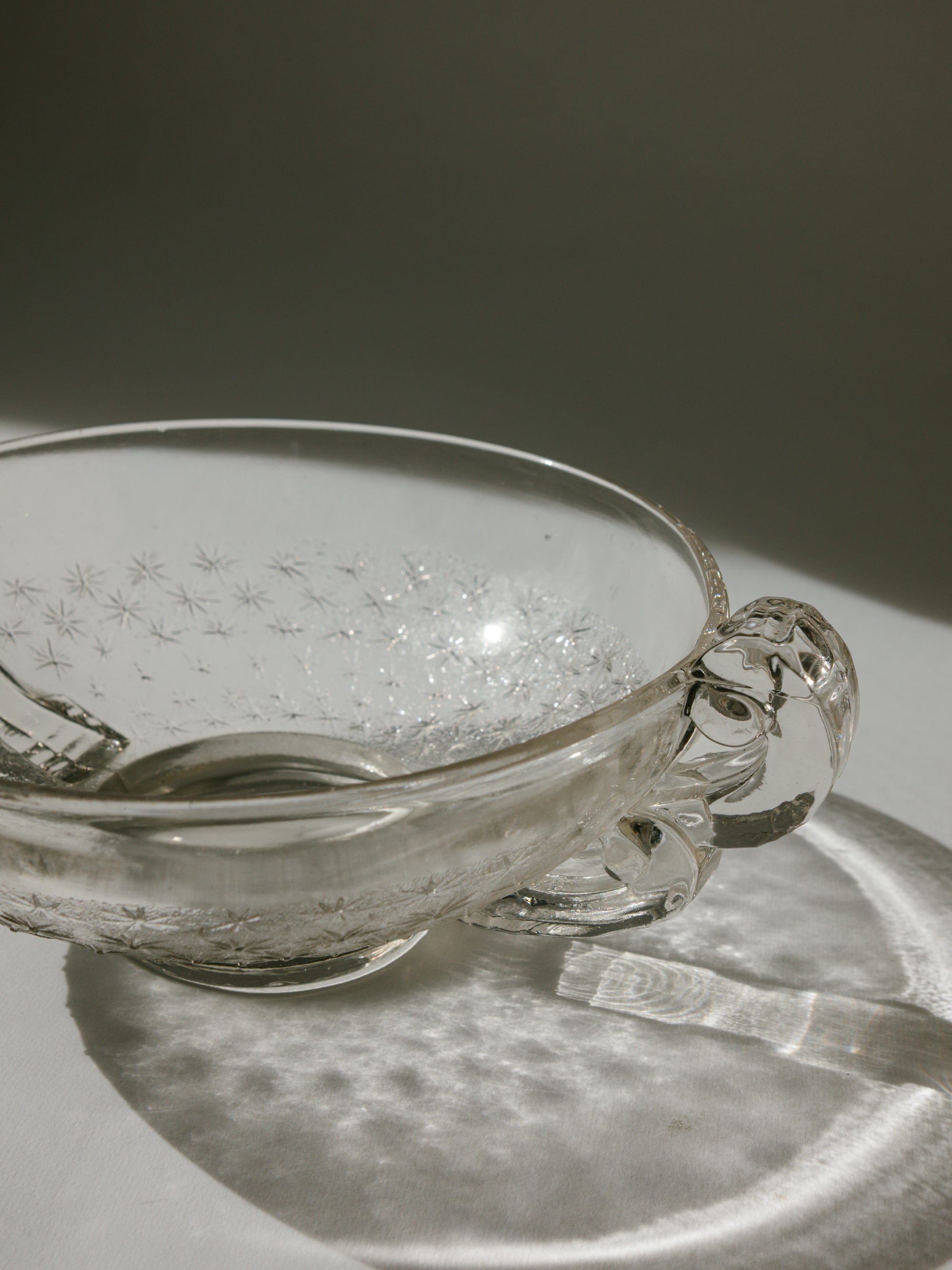 Art Deco Pierre d'Avesn for Daum Nancy Frosted Glass Starburst Bowl