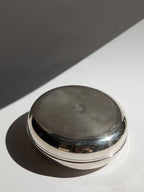 Art Deco Engine-Turned Guilloché Silver Bonbonnière with Mirror Finish, Hallmarked.