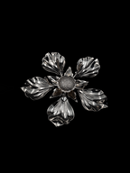 Fleur de magnolia plaquée argent