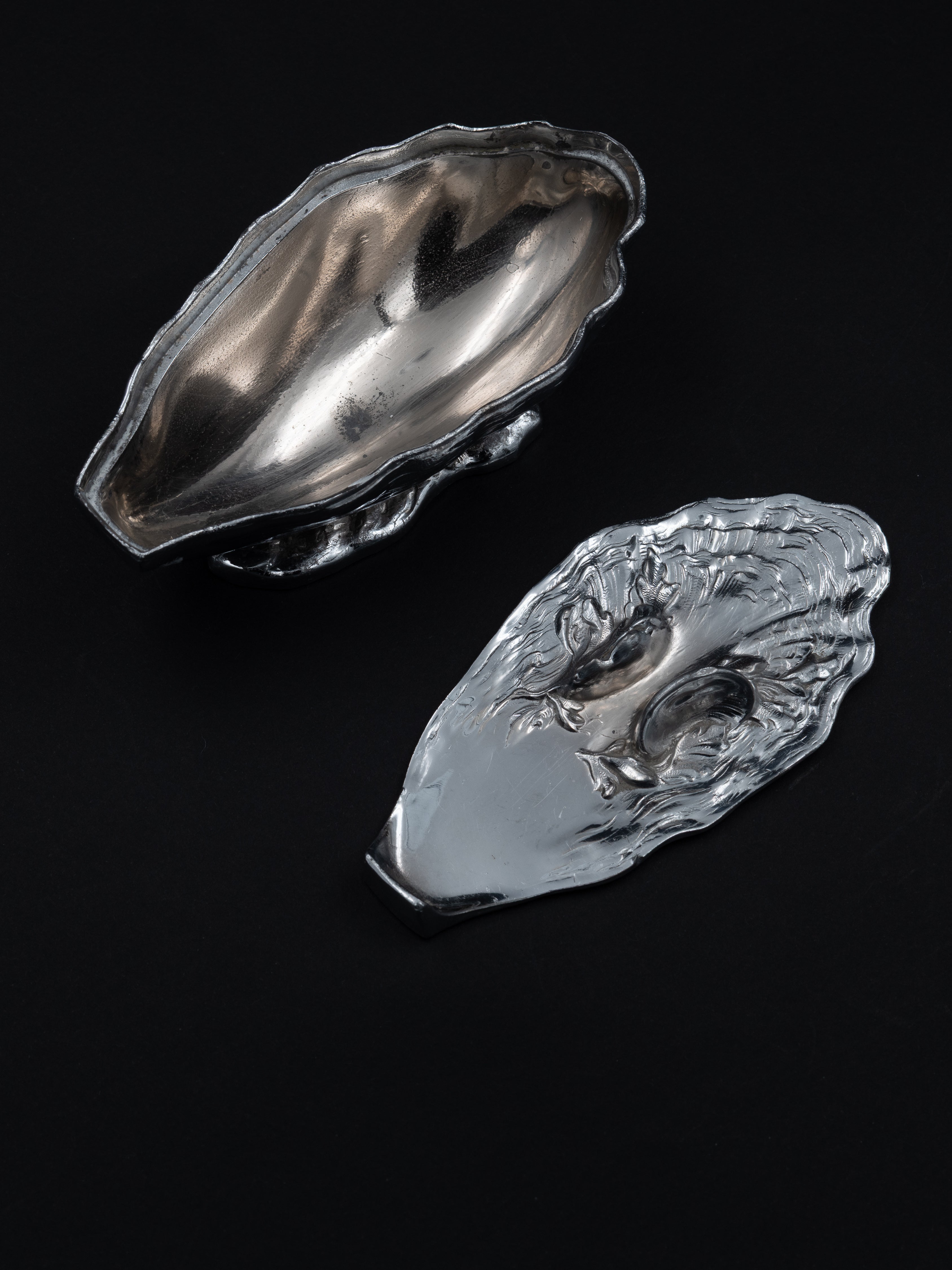 M. Gouaille Art Nouveau Oyster Dish