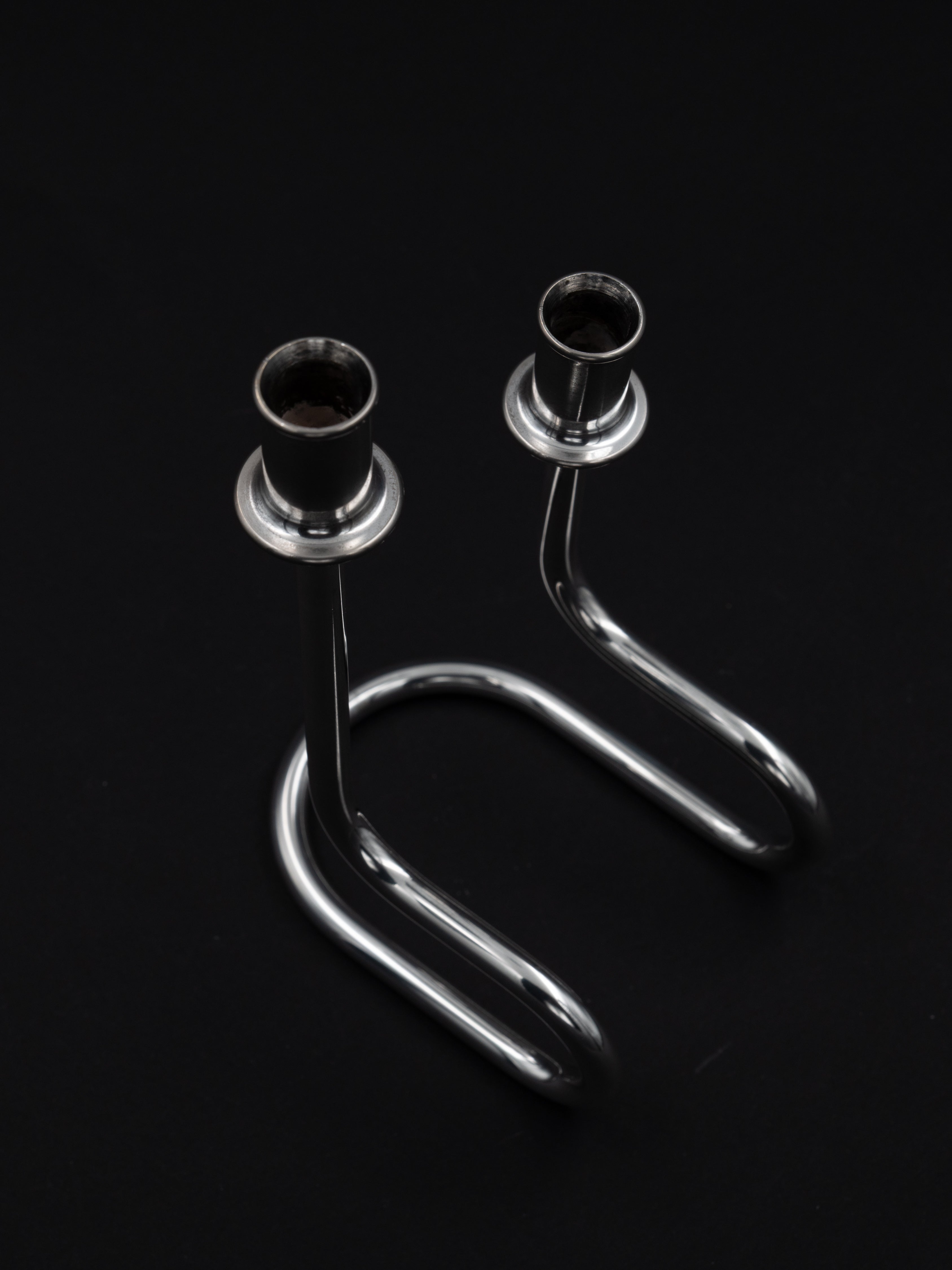 Continuous Loop Candle Holder