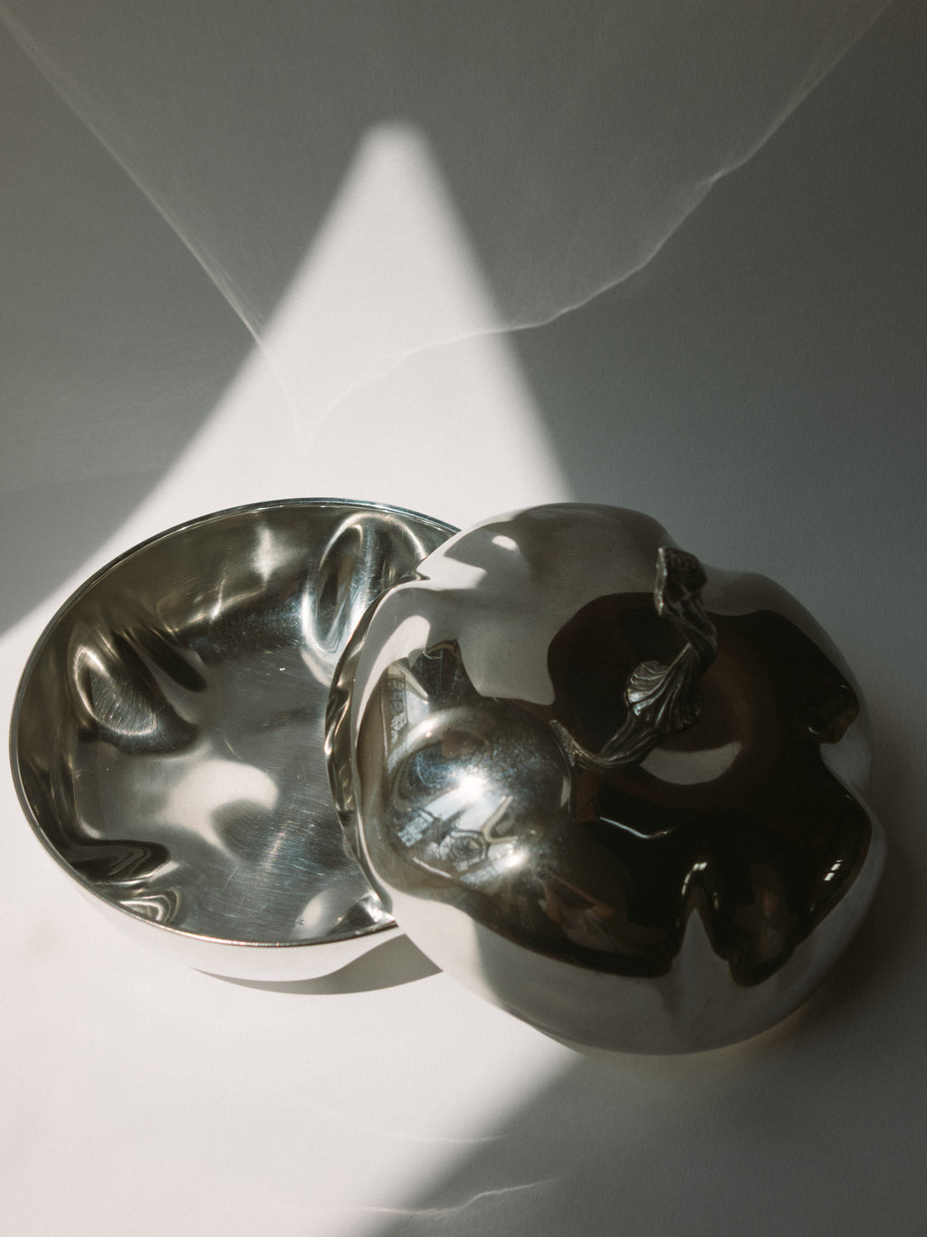 Grand Silver-Plated Pumpkin Bonbonnière Dish
